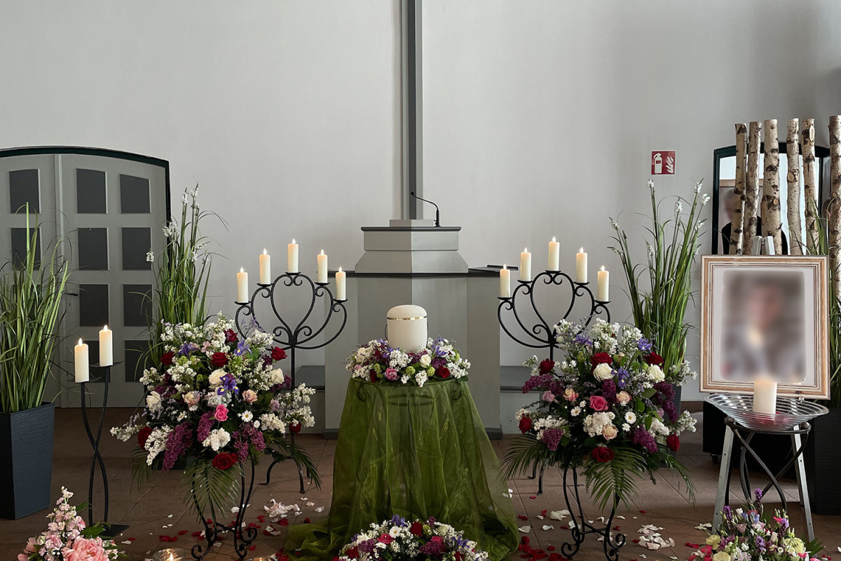Urne Trauerfeier 03